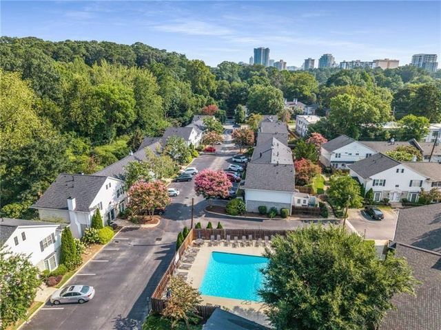 136 Peachtree Memorial NW Drive NC8, Atlanta, GA 30309