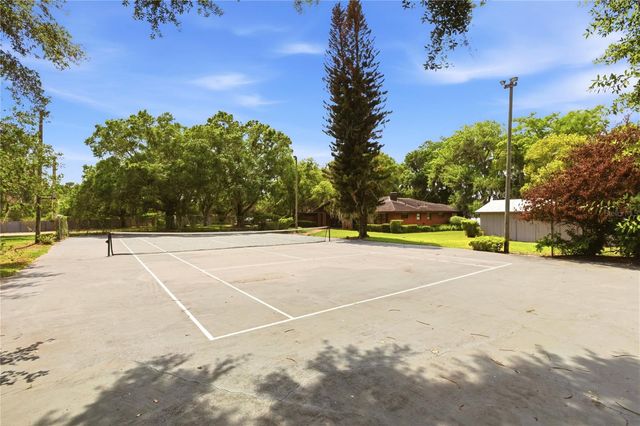 4910 E LAKE DRIVE, Winter Springs, FL 32708