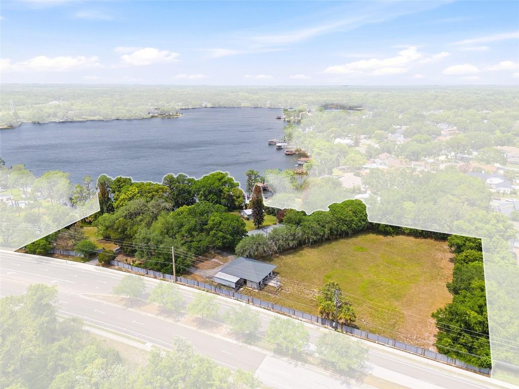 4910 E LAKE DRIVE, Winter Springs, FL 32708