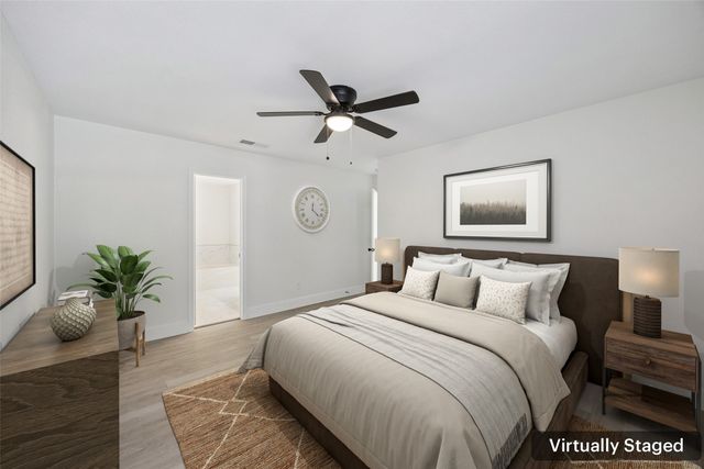 617 Forest Oaks Drive, Grand Prairie, TX 75052