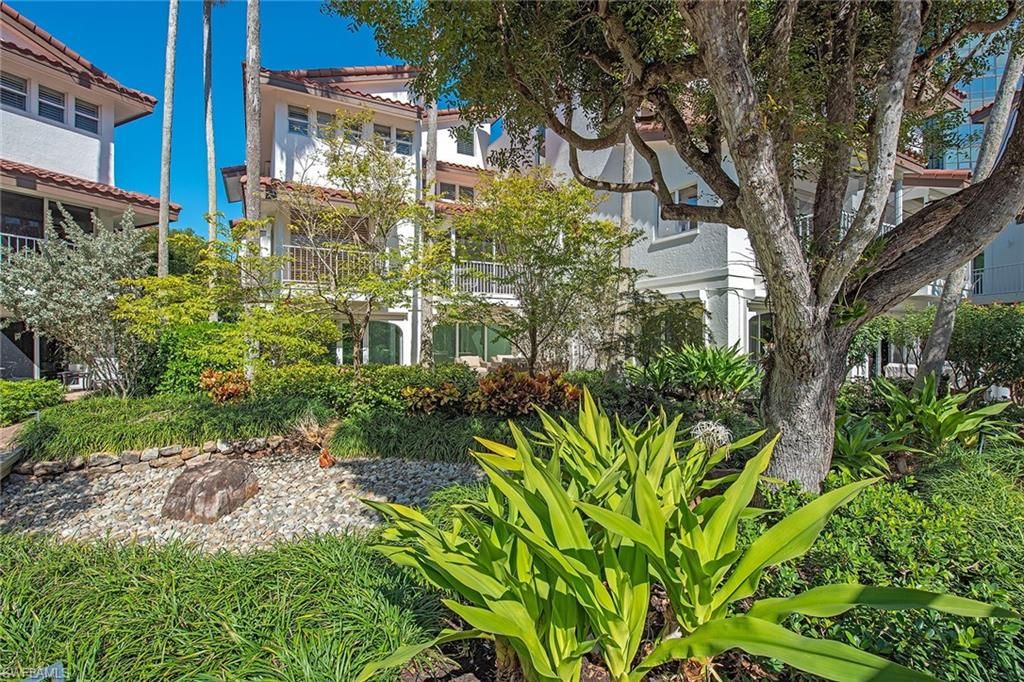 4715 Villa Mare LN 26-16, NAPLES, FL 34103 — exterior