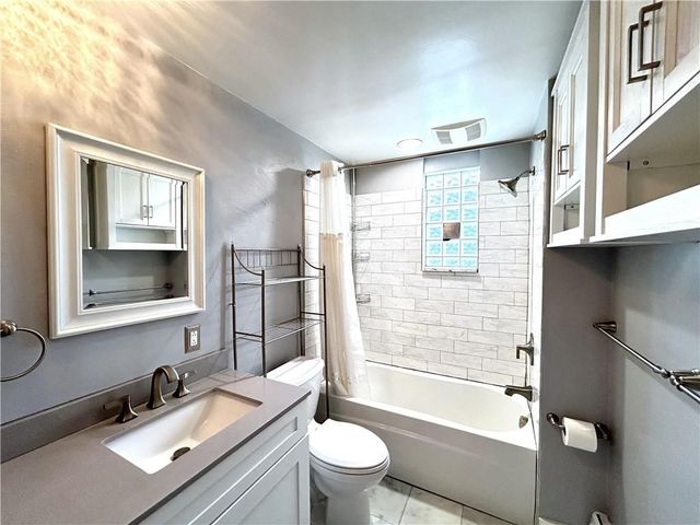 305 Marion Avenue, Forest Hills Boro, PA 15221