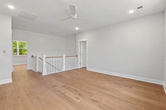 19 Broadway Street, Mount Pleasant, SC 29464