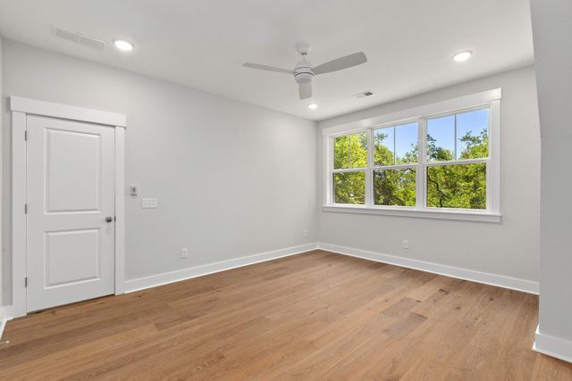 19 Broadway Street, Mount Pleasant, SC 29464