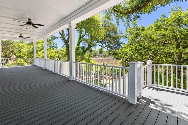 19 Broadway Street, Mount Pleasant, SC 29464