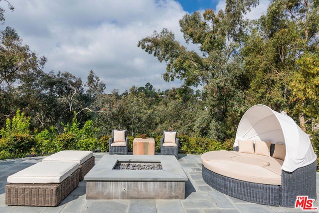 3035 Lake Glen Drive, Beverly Hills, CA 90210