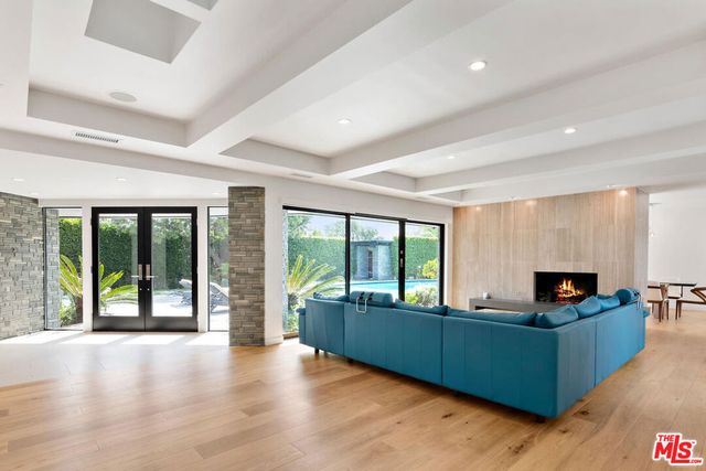 3035 Lake Glen Drive, Beverly Hills, CA 90210