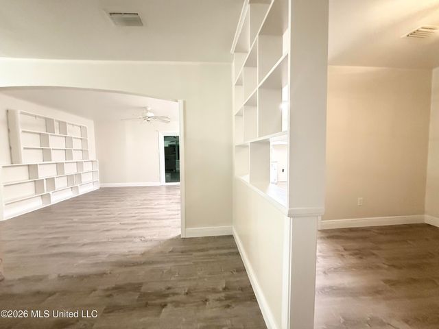 1711 James Madison Drive, Biloxi, MS 39531