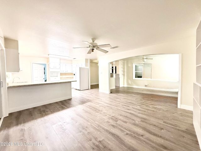 1711 James Madison Drive, Biloxi, MS 39531