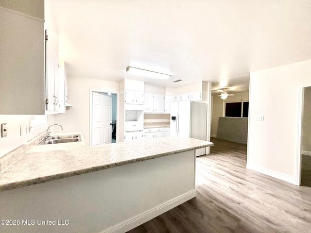 1711 James Madison Drive, Biloxi, MS 39531