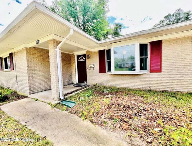 1711 James Madison Drive, Biloxi, MS 39531