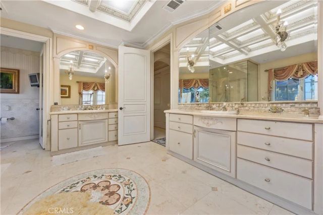 2280 S Oak Knoll Avenue, San Marino, CA 91108