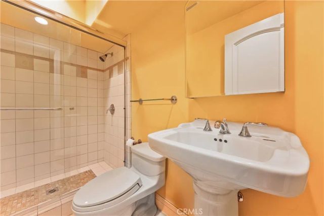 2280 S Oak Knoll Avenue, San Marino, CA 91108