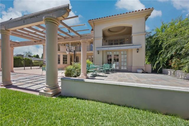2280 S Oak Knoll Avenue, San Marino, CA 91108