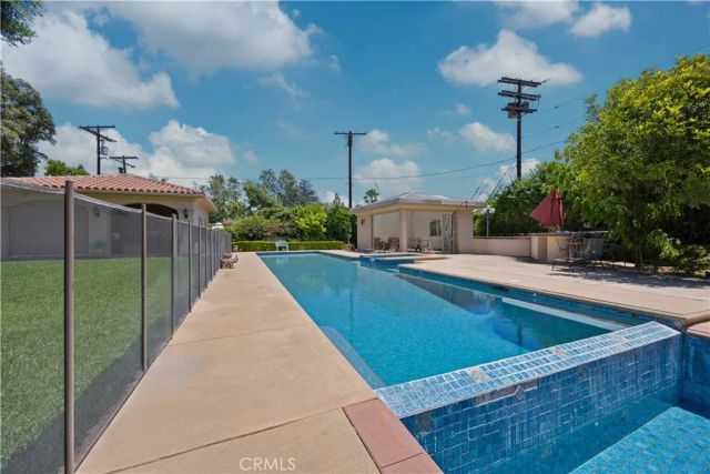 2280 S Oak Knoll Avenue, San Marino, CA 91108