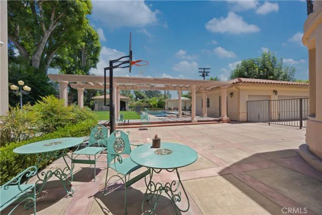 2280 S Oak Knoll Avenue, San Marino, CA 91108