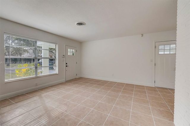 1601 SW 32nd Pl, Fort Lauderdale, FL 33315