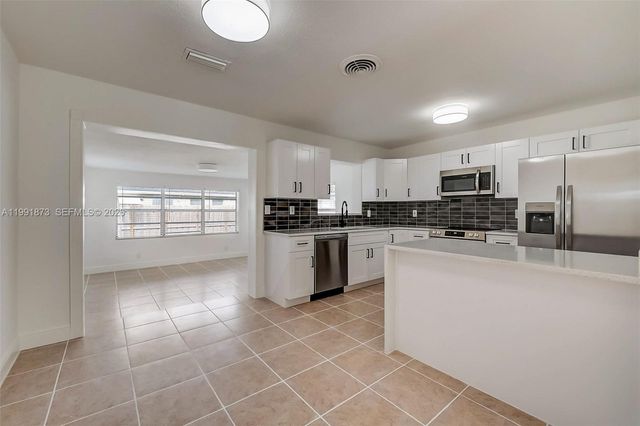 1601 SW 32nd Pl, Fort Lauderdale, FL 33315