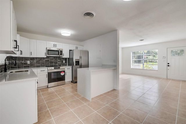 1601 SW 32nd Pl, Fort Lauderdale, FL 33315