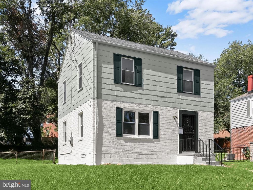 6806 10TH AVE, Takoma Park, MD 20912
