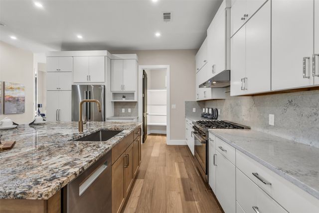 5815 Coolwater Cove, Dallas, TX 75252