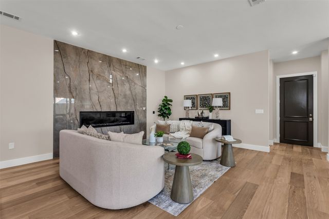 5815 Coolwater Cove, Dallas, TX 75252