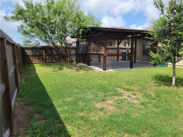 2213 Diamond Dr, Corpus Christi, TX 78414