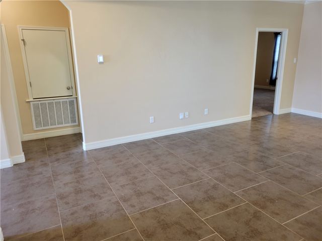 2213 Diamond Dr, Corpus Christi, TX 78414