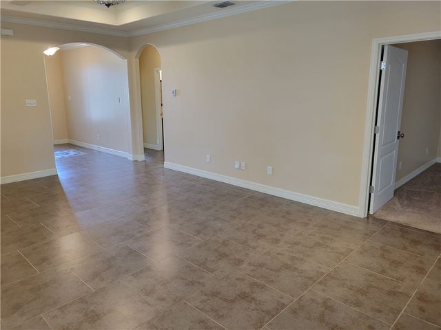 2213 Diamond Dr, Corpus Christi, TX 78414
