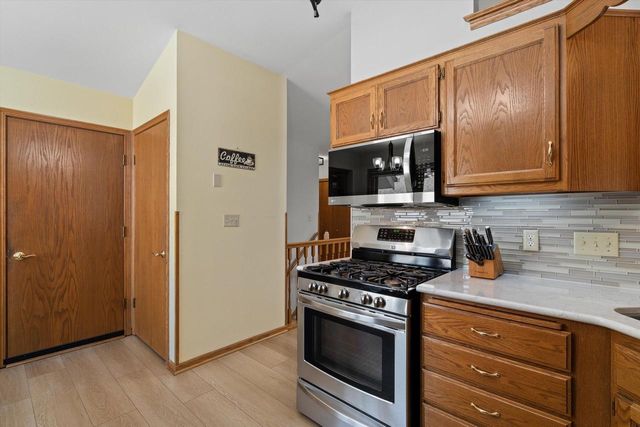 W159N11449 Red Oak CIRCLE, Germantown, WI 53022