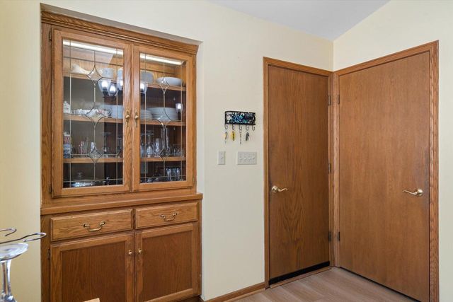 W159N11449 Red Oak CIRCLE, Germantown, WI 53022