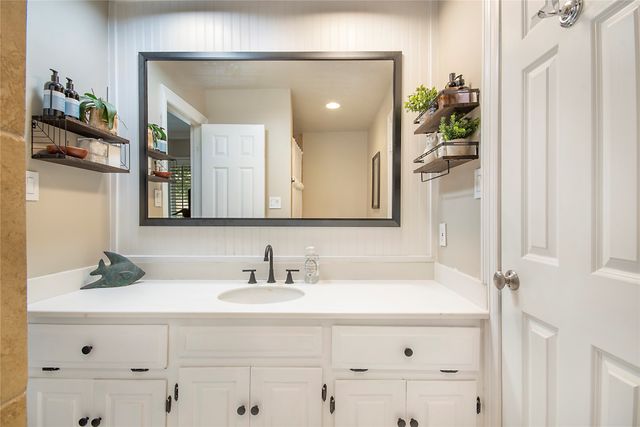 7449 Tophill Lane, Dallas, TX 75248