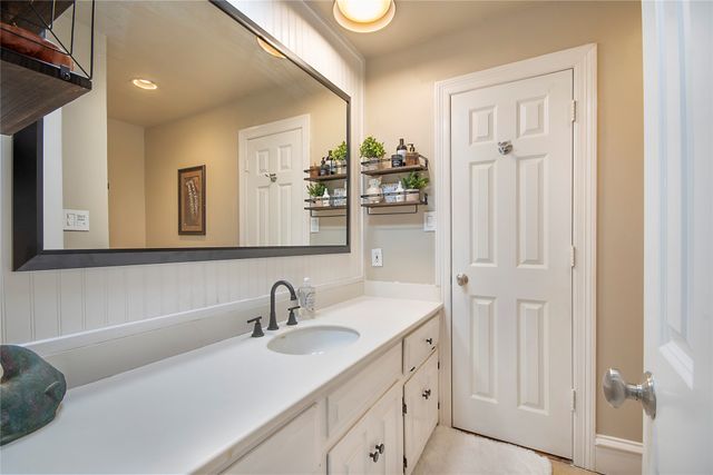 7449 Tophill Lane, Dallas, TX 75248