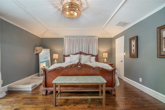 7449 Tophill Lane, Dallas, TX 75248