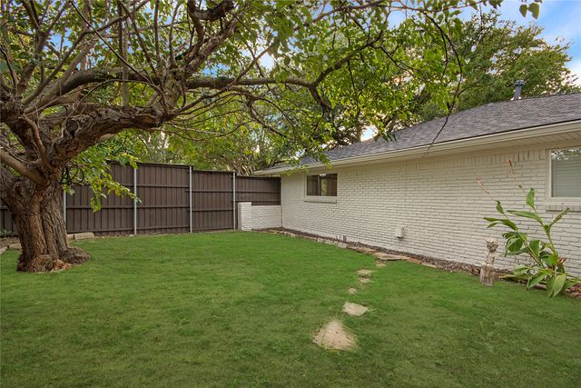 7449 Tophill Lane, Dallas, TX 75248