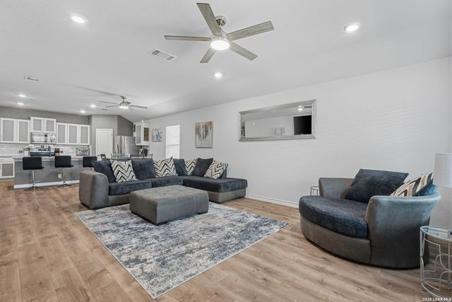 21258 Watercourse, San Antonio, TX 78266