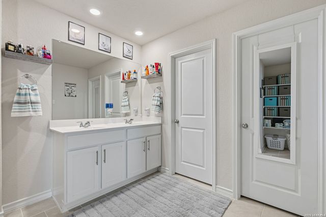 21258 Watercourse, San Antonio, TX 78266