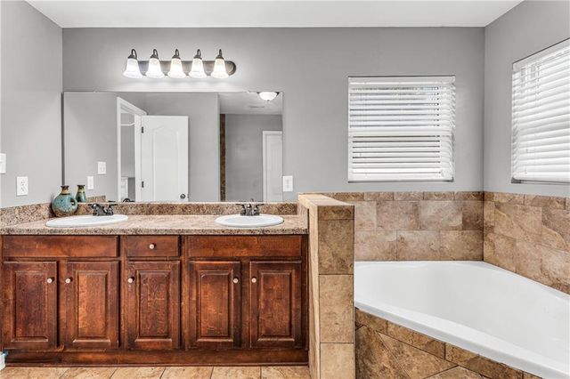 10189 Bridgewater Drive, Theodore, AL 36582