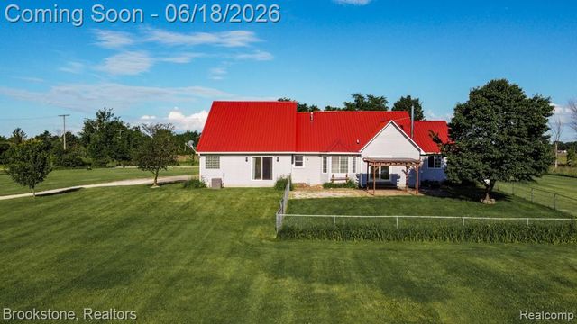 62580 Omo Road, Lenox, MI 48048