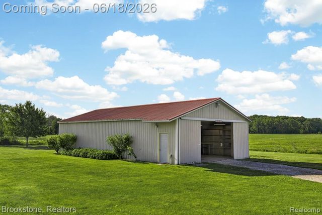 62580 Omo Road, Lenox, MI 48048