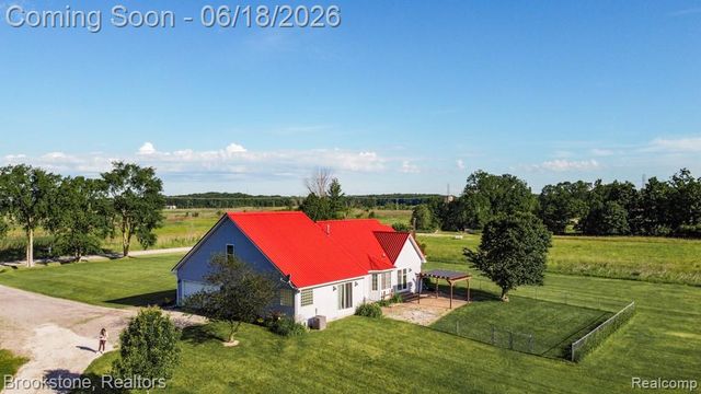 62580 Omo Road, Lenox, MI 48048
