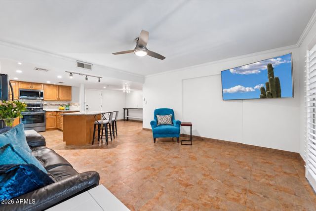 7930 E CAMELBACK Road 308, Scottsdale, AZ 85251