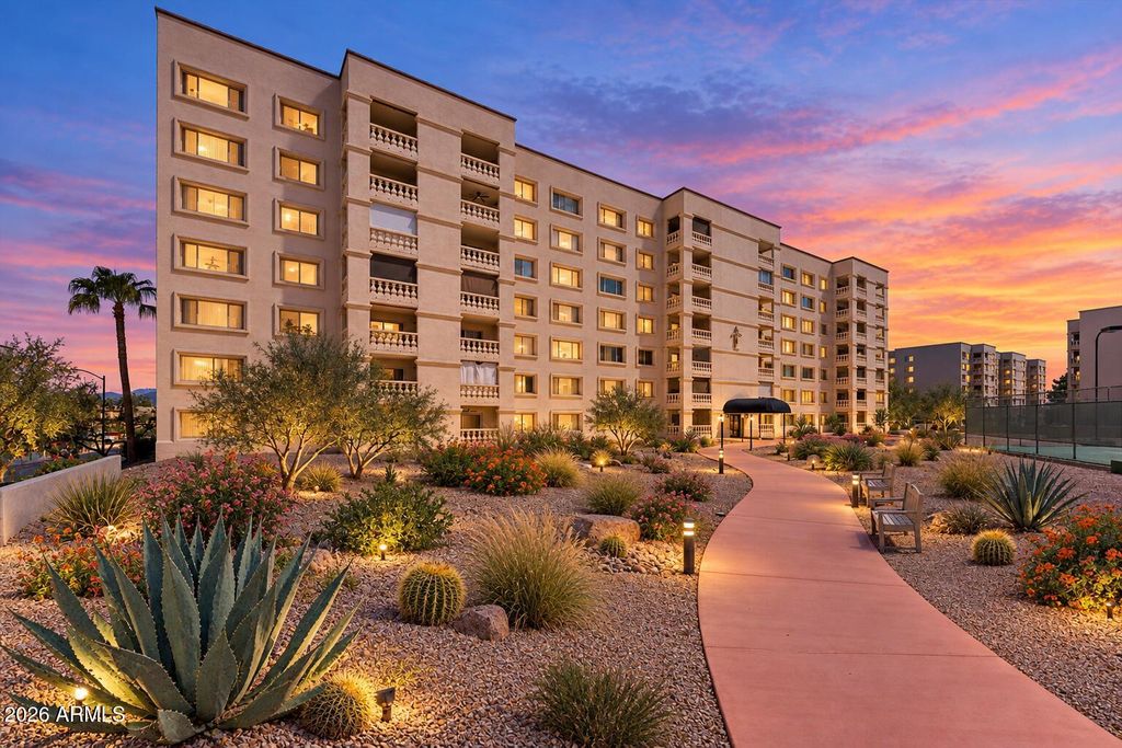 7930 E CAMELBACK Road 308, Scottsdale, AZ 85251 — exterior