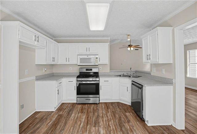116 Goldleaf Drive, Hampton, GA 30228
