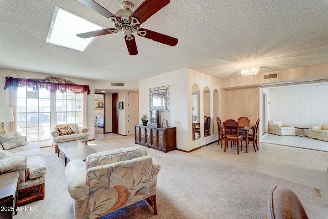 17651 N 99TH Drive, Sun City, AZ 85373