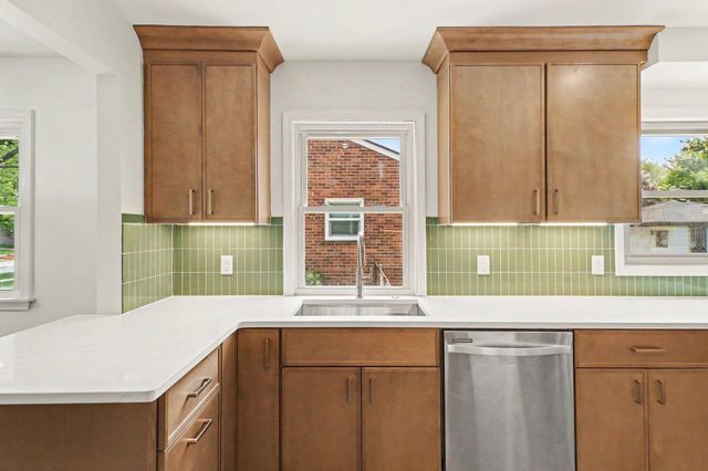 29687 Westfield Street, Livonia, MI 48150