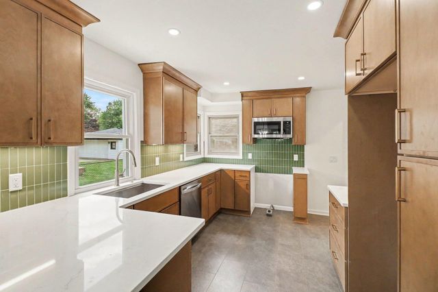 29687 Westfield Street, Livonia, MI 48150