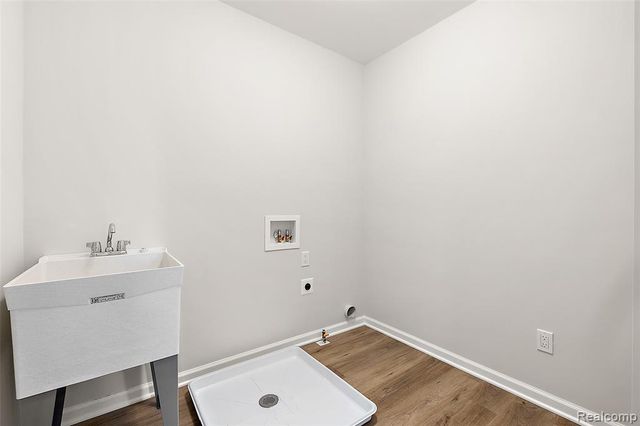 2348 Provencal Drive, Commerce Twp, MI 48382