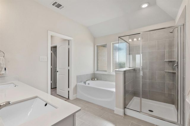 1220 Western Yarrow, Justin, TX 76247