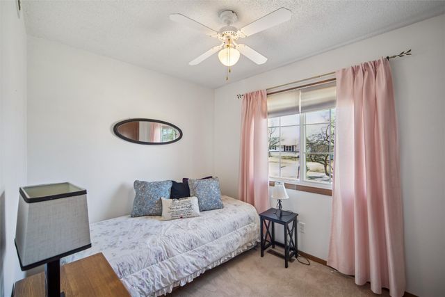 8429 Warren Drive, Des Moines, IA 50320